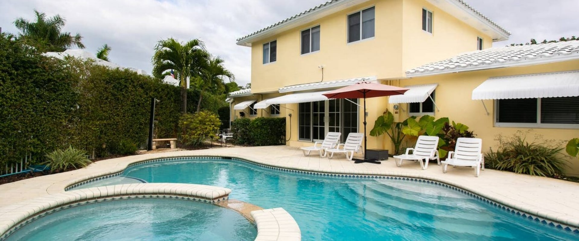 The Insider's Guide to Minimum Stay Requirements for Vacation Rentals in Hollywood, FL