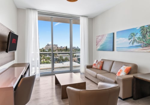 The Ultimate Guide to Vacation Rentals with Fully Equipped Kitchens in Hollywood, FL